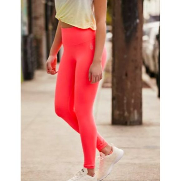 Free People  Movement Good Karma Hot Pink High Rise 7/8 Length Leggings XS/S - Picture 5 of 6